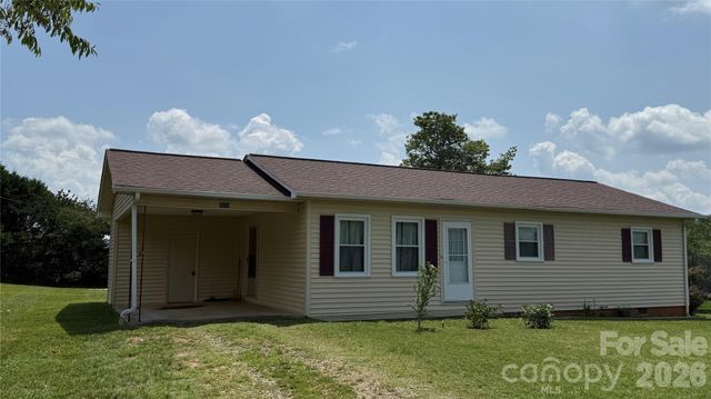 4072 Beach Road, Hudson, NC 28638