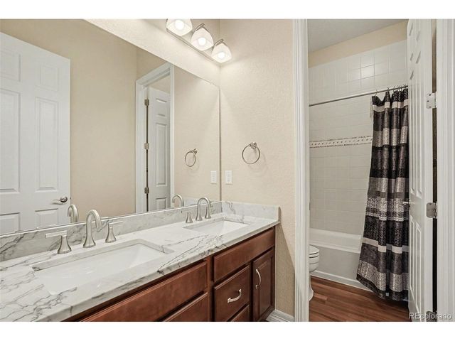 7240 S Riverwood Way, Aurora, CO 80016