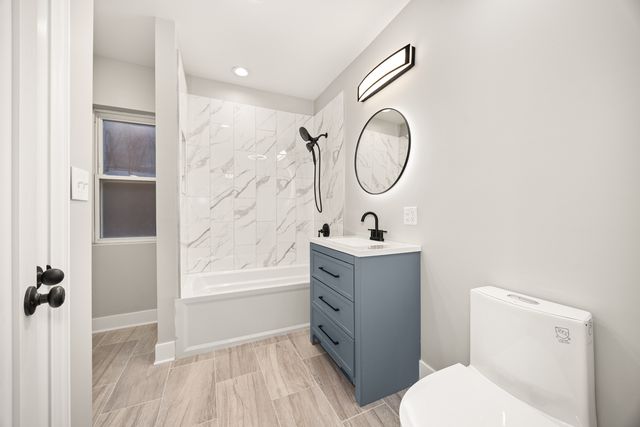 6748 S INDIANA Avenue, Chicago, IL 60637