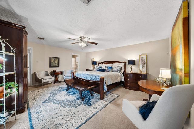 1222 Twin Points Road, Hot Springs, AR 71913