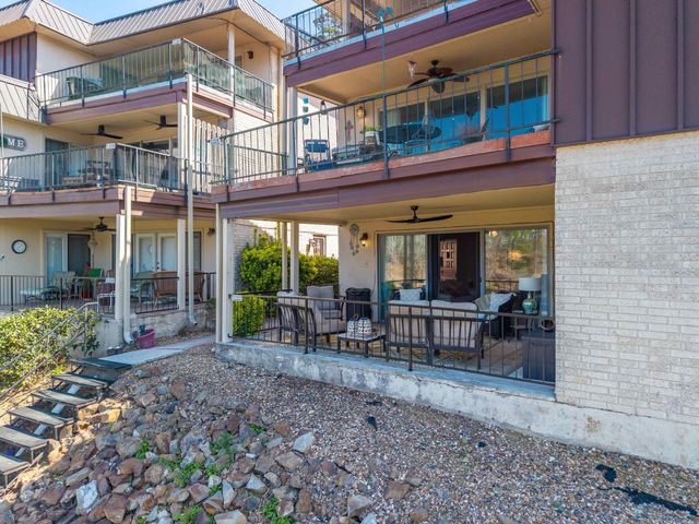 1222 Twin Points Road, Hot Springs, AR 71913