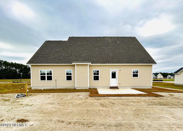 702 N Pebble Branch Court, Holly Ridge, NC 28445