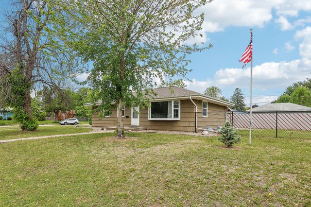 2016 W 90th Street, Bloomington, MN 55431