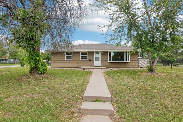2016 W 90th Street, Bloomington, MN 55431