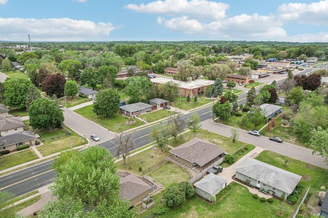 2016 W 90th Street, Bloomington, MN 55431