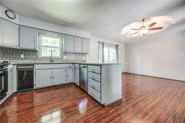1215 Patterson Street, Leavenworth, KS 66048