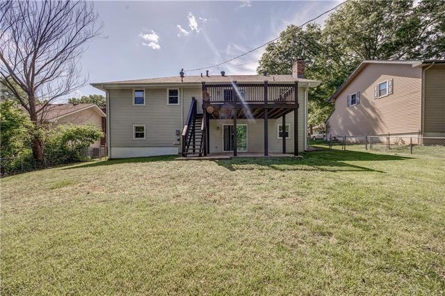 1215 Patterson Street, Leavenworth, KS 66048