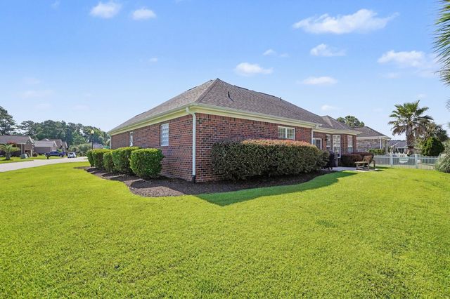 327 Cypress Keyes Ln., Murrells Inlet, SC 29576