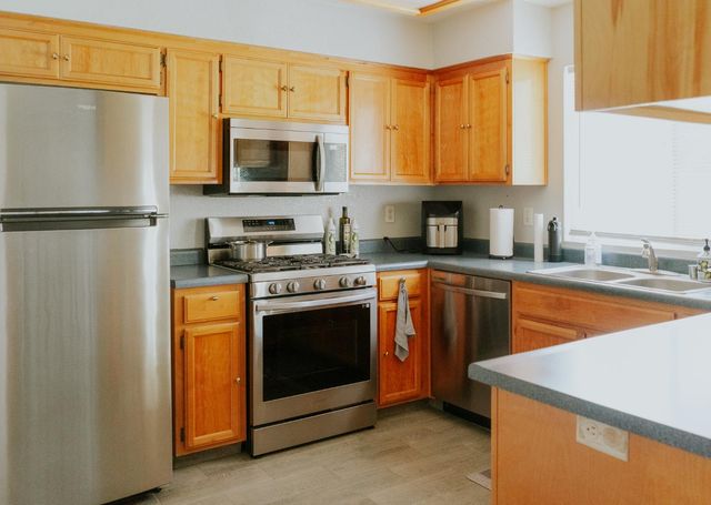 12 E San Clemente Dr, Merced, CA 95341