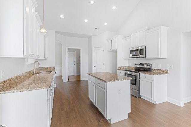 917 Garnet Drive, Chesnee, SC 29323