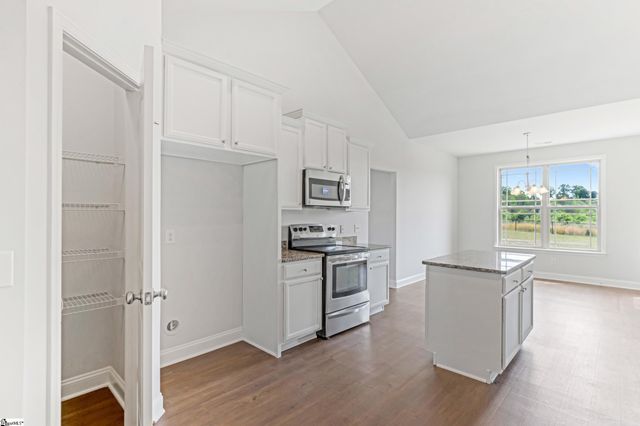 917 Garnet Drive, Chesnee, SC 29323