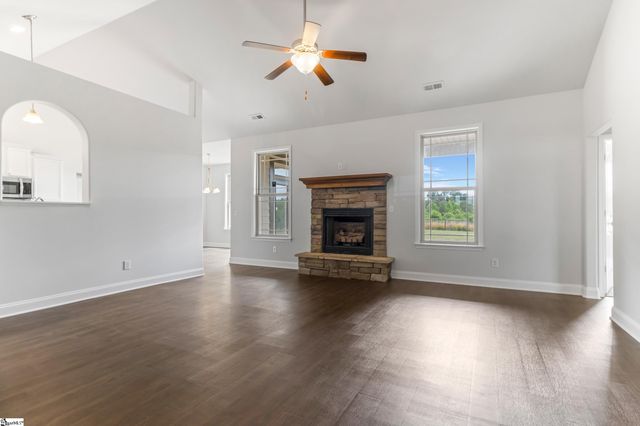 917 Garnet Drive, Chesnee, SC 29323