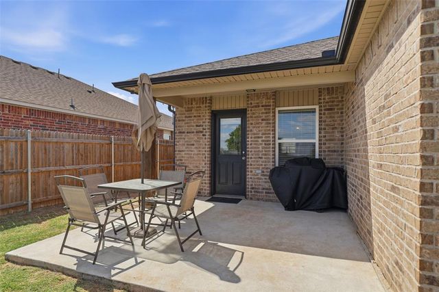 9429 NW 122nd Terrace, Yukon, OK 73099