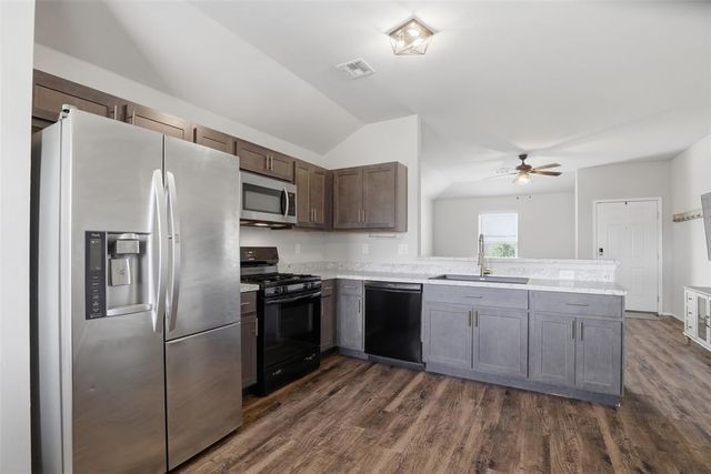9429 NW 122nd Terrace, Yukon, OK 73099