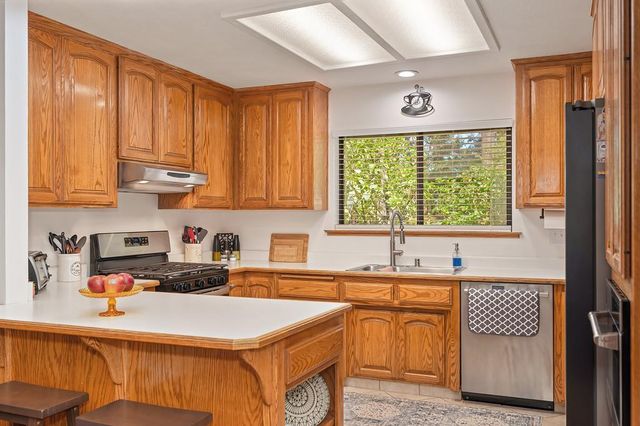 23750 Fiddletown Rd, Volcano, CA 95689