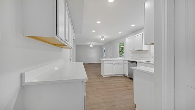 731 Mccool Road, Valparaiso, IN 46385