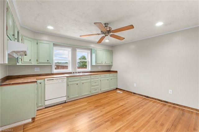 940 Liberty Church Road, Thomasville, NC 27360