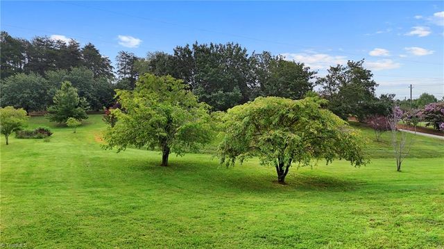 940 Liberty Church Road, Thomasville, NC 27360