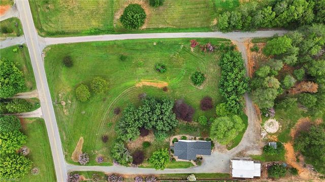 940 Liberty Church Road, Thomasville, NC 27360
