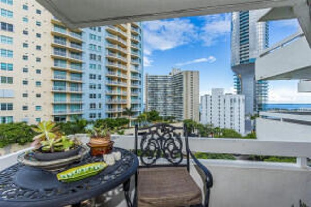 2501 Brickell Avenue 903, Miami, FL 33129
