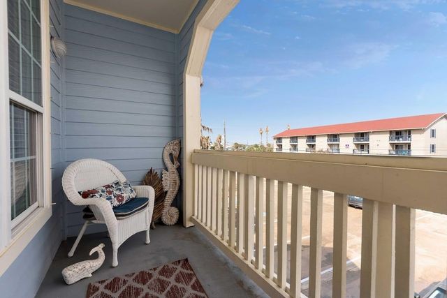 7000 Seawall Boulevard 923, Galveston, TX 77551
