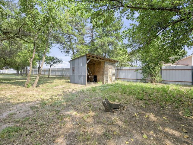 5022 Ensign Road, Ennis, TX 75119