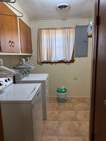 269 Saint Ann St, Raceland, LA 70394