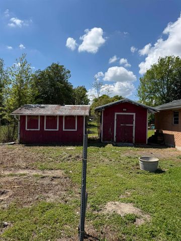 269 Saint Ann St, Raceland, LA 70394