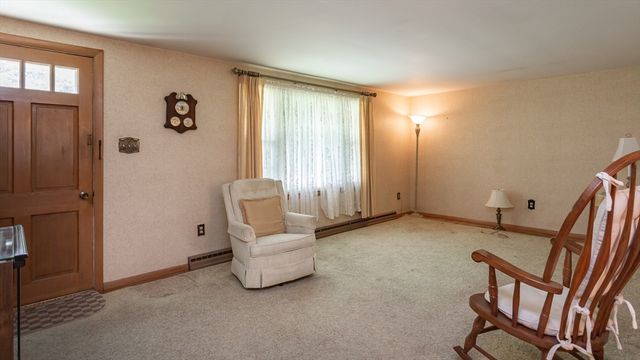 244 Connecticut Ave, Somerset, MA 02726