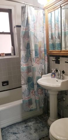 2140 Knapp Street 4C, Brooklyn, NY 11229