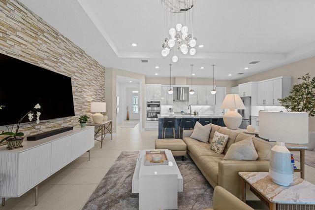 5432 Saint Armands Way, Westlake, FL 33470