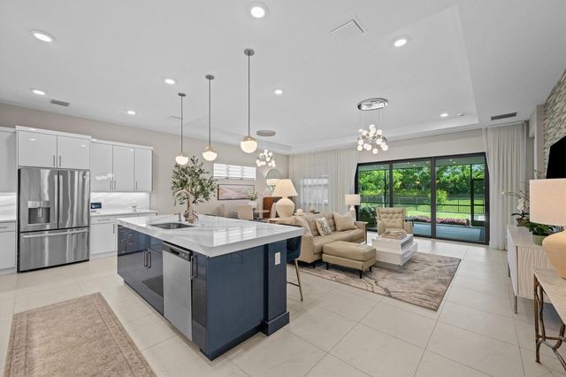 5432 Saint Armands Way, Westlake, FL 33470