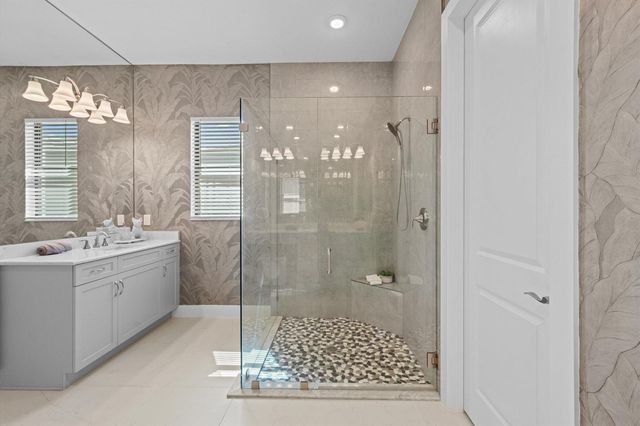 5432 Saint Armands Way, Westlake, FL 33470