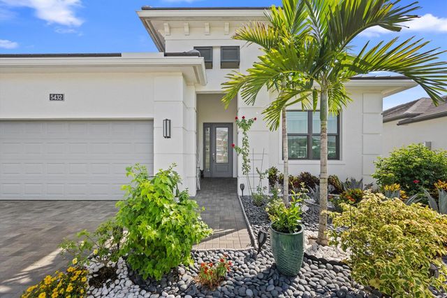 5432 Saint Armands Way, Westlake, FL 33470