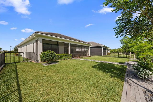 5432 Saint Armands Way, Westlake, FL 33470