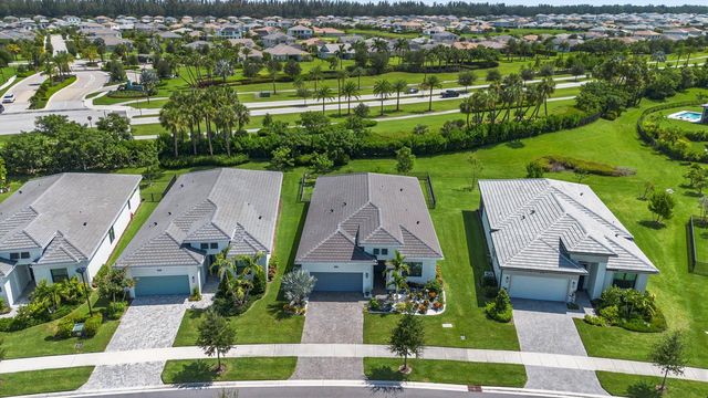 5432 Saint Armands Way, Westlake, FL 33470