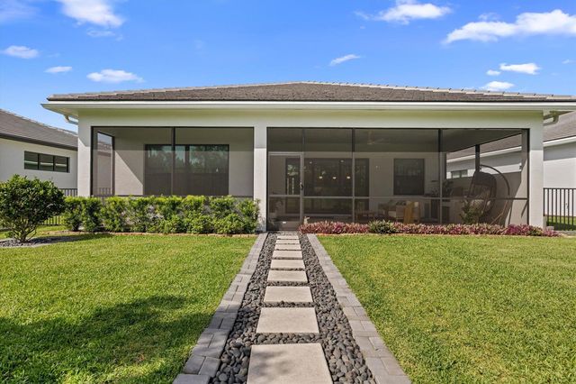 5432 Saint Armands Way, Westlake, FL 33470