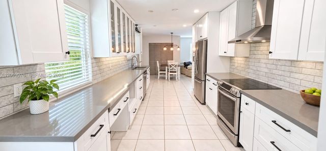 9760 SW 211th Street, Cutler Bay, FL 33189