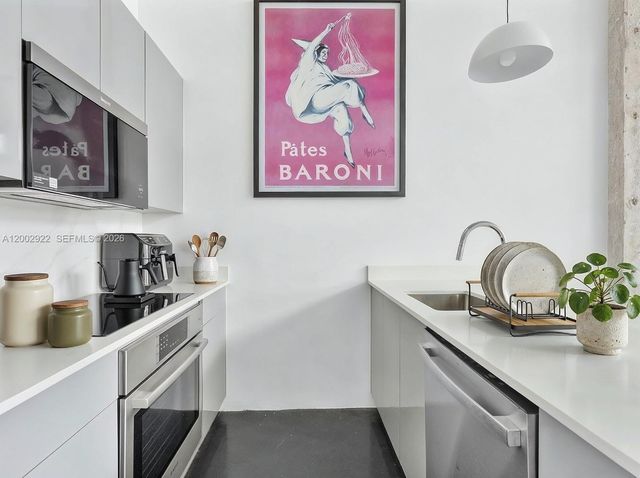 8101 Biscayne Blvd R-306, Miami, FL 33138