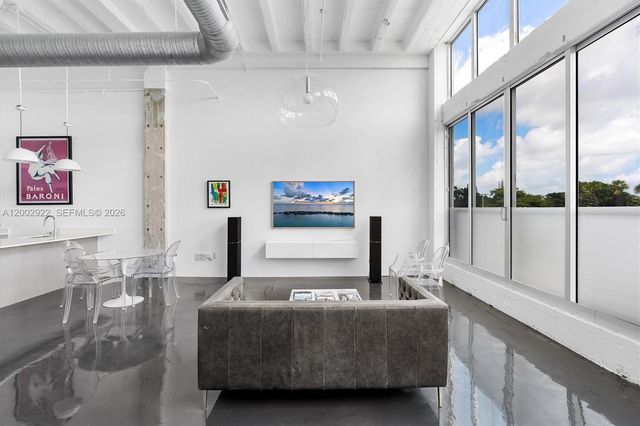 8101 Biscayne Blvd R-306, Miami, FL 33138