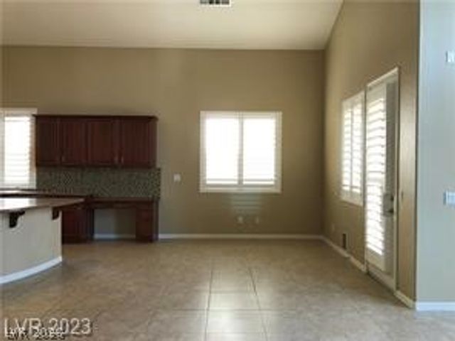 894 Roseberry Drive, Las Vegas, NV 89138