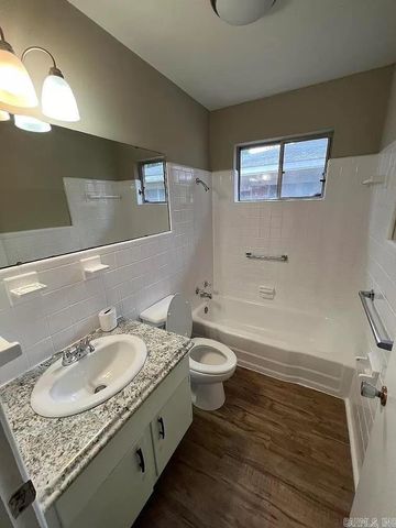 617 N Cedar St Street, North Little Rock, AR 72114