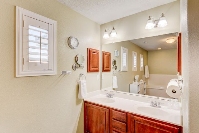 2608 Corte Castellon SE, Rio Rancho, NM 87124