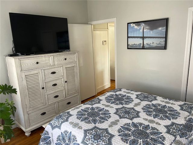 4 Bayview Avenue 2, Bristol, RI 02809