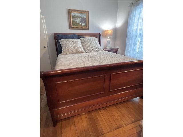 4 Bayview Avenue 2, Bristol, RI 02809