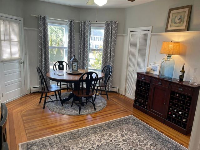 4 Bayview Avenue 2, Bristol, RI 02809