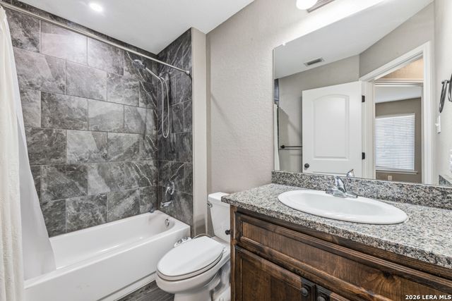 135 Lost Maples, Marion, TX 78124