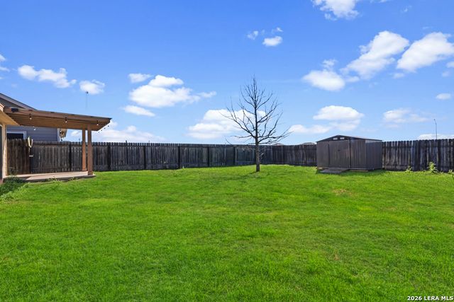 135 Lost Maples, Marion, TX 78124