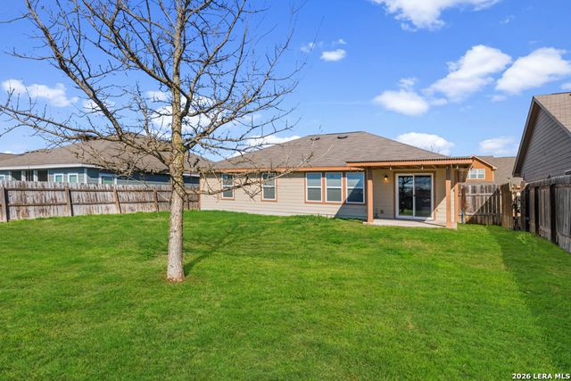 135 Lost Maples, Marion, TX 78124