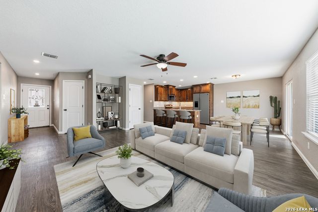 135 Lost Maples, Marion, TX 78124